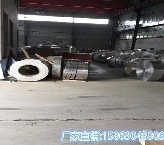 造型铝方通与弧形铝通在酒店及商场空间的应用——专业木纹铝方通生产厂家助力酒店管理升级